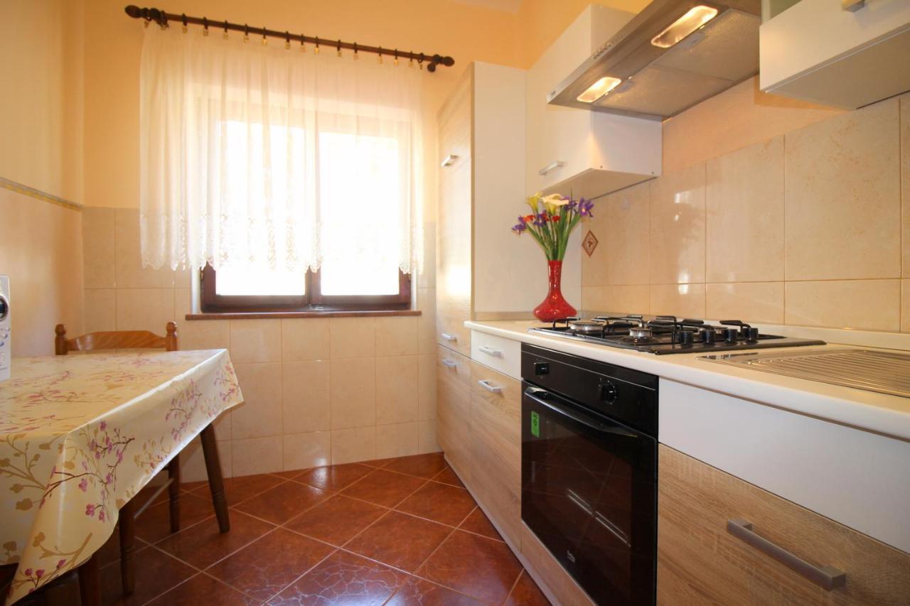 Apartment Liliana Near Beach Poreč Buitenkant foto