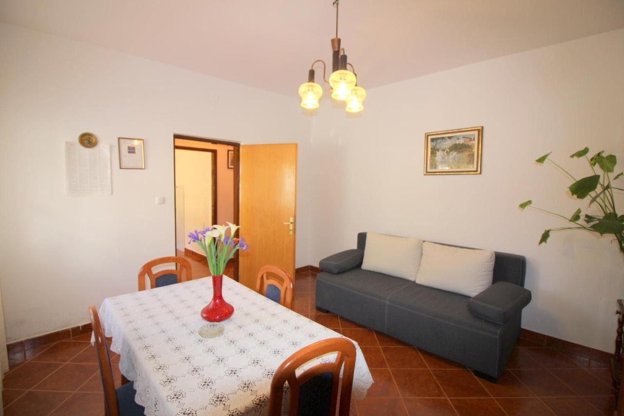 Apartment Liliana Near Beach Poreč Buitenkant foto