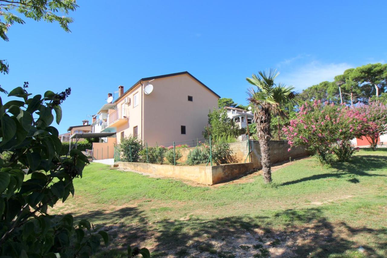 Apartment Liliana Near Beach Poreč Buitenkant foto