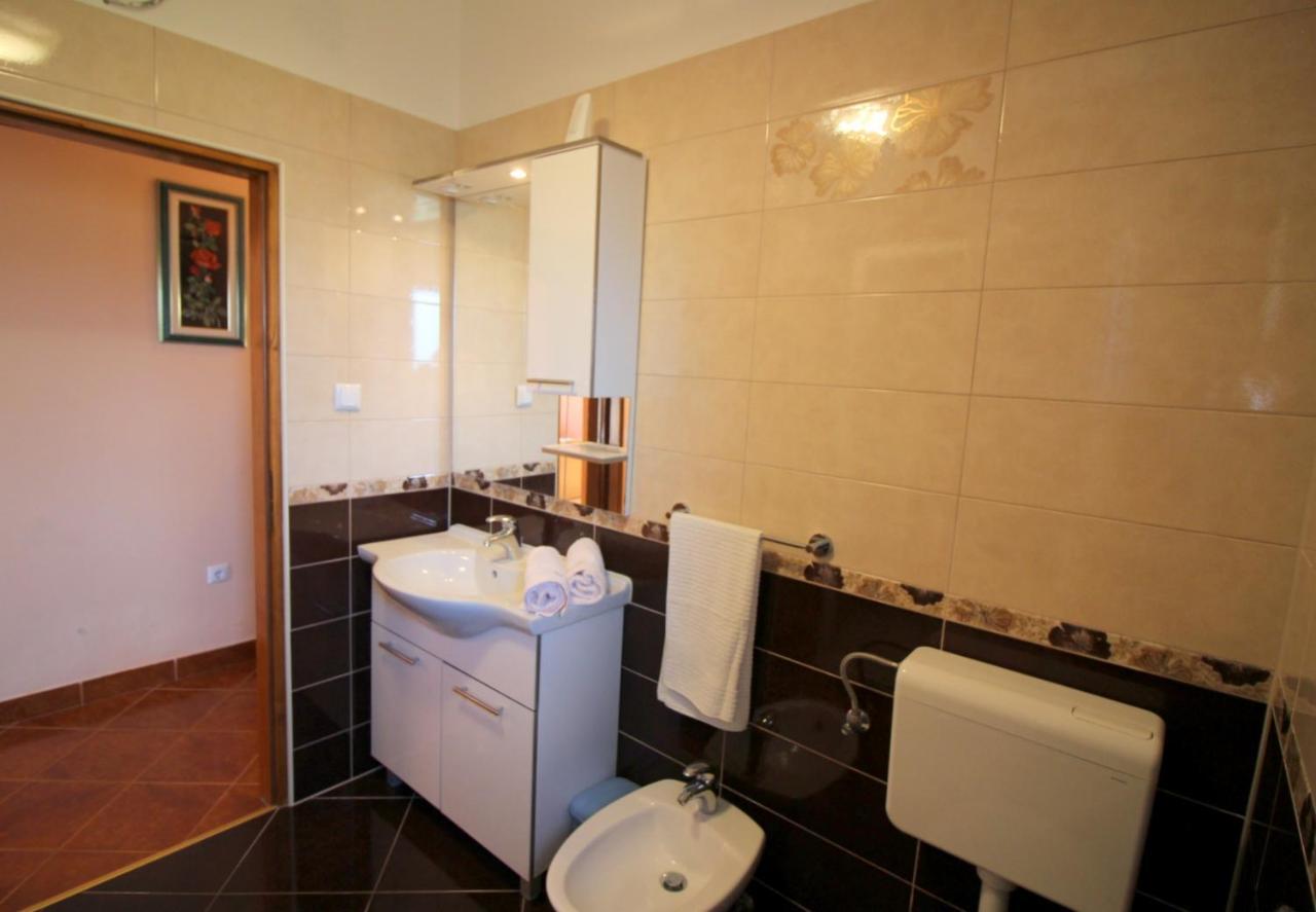 Apartment Liliana Near Beach Poreč Buitenkant foto