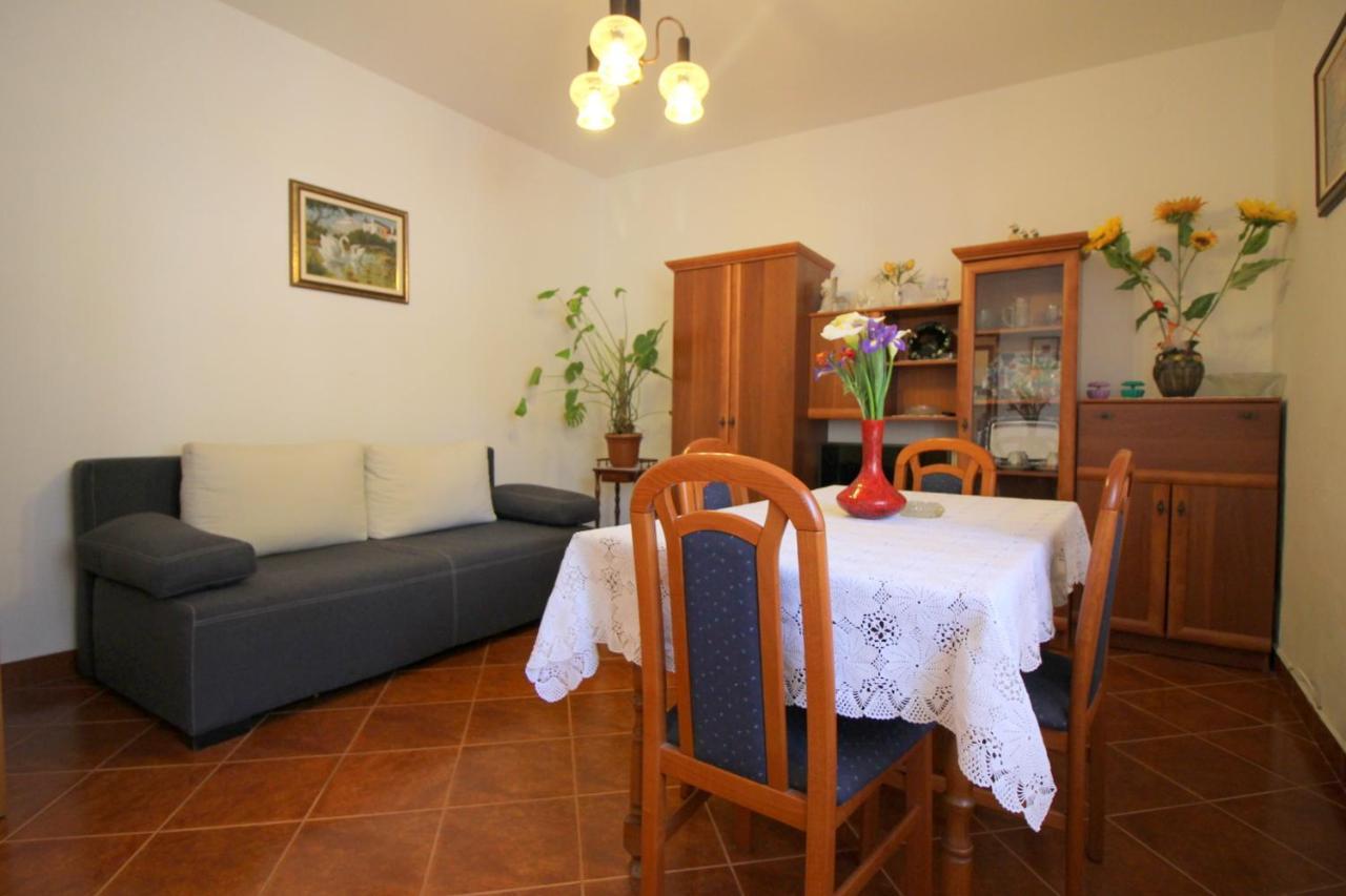 Apartment Liliana Near Beach Poreč Buitenkant foto